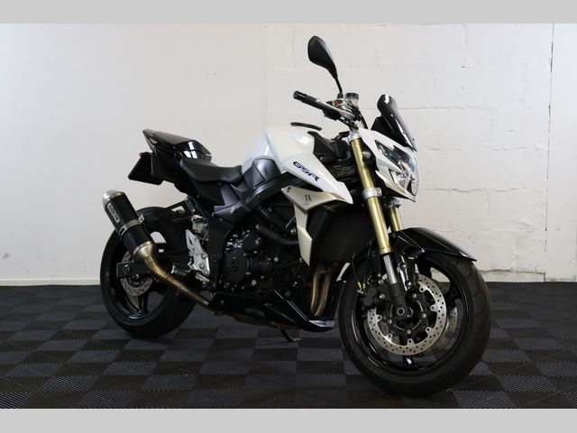 suzuki - gsr-750