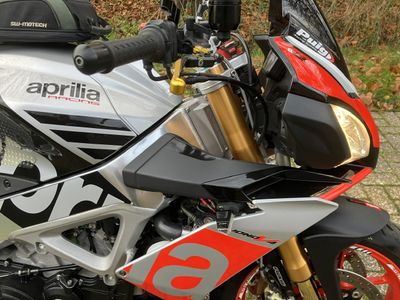 APRILIA TUONO V4 1100 FACTORY – foto 4