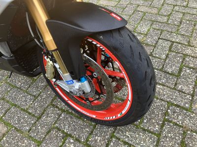 APRILIA TUONO V4 1100 FACTORY – foto 2