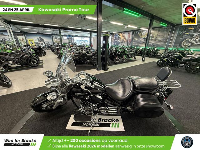 yamaha - xvs-1100-a-dragstar-classic