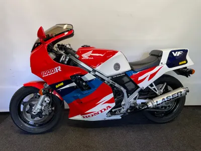 HONDA VF 1000 R – foto 2