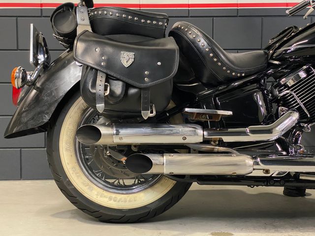 yamaha - xvs-1100-a-dragstar-classic