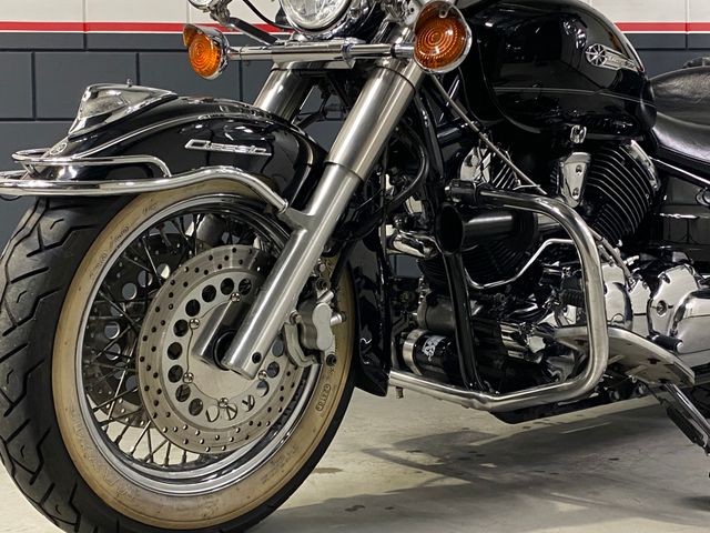 yamaha - xvs-1100-a-dragstar-classic