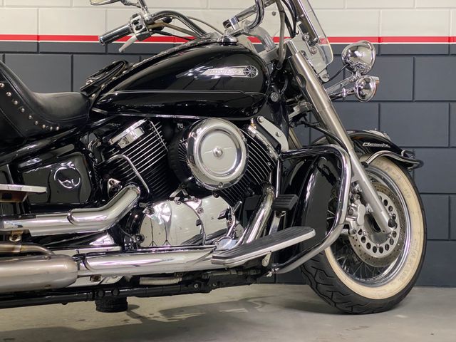 yamaha - xvs-1100-a-dragstar-classic