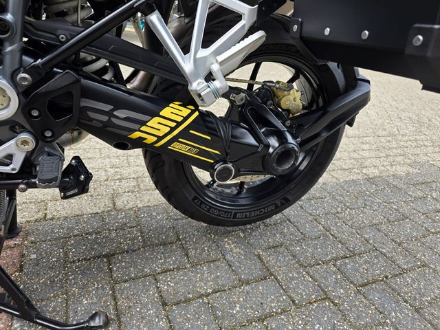 bmw - r-1250-gs-40-years-gs-edition