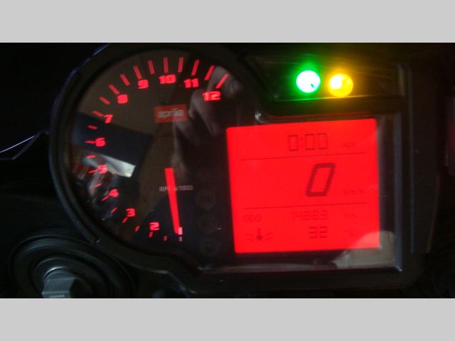 aprilia - tuono-1000-r