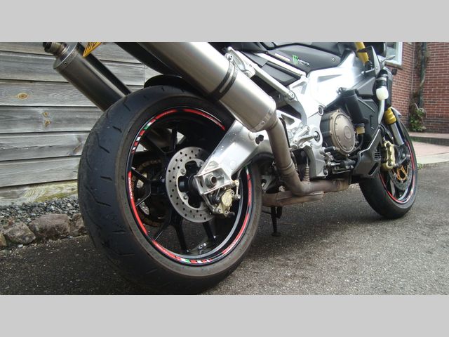 aprilia - tuono-1000-r