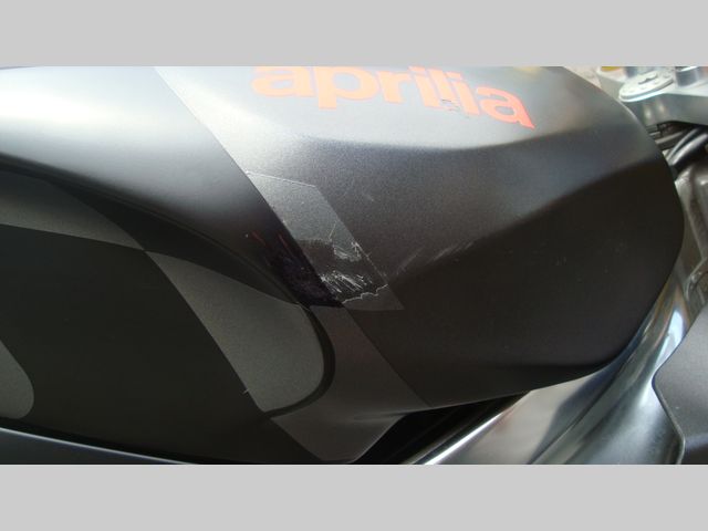 aprilia - tuono-1000-r