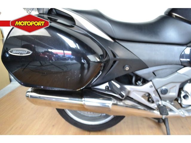 honda - nt-700-v-deauville