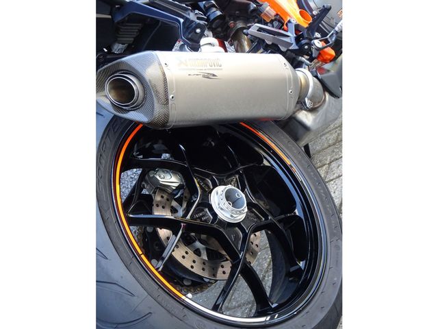 ktm - 1290-super-duke-r