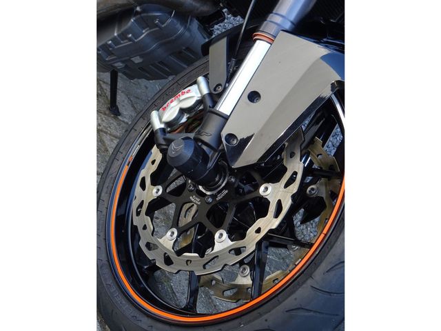 ktm - 1290-super-duke-r
