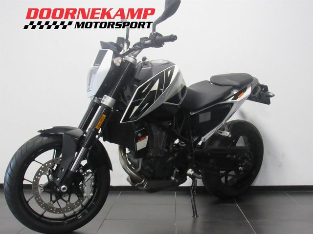 ktm - 690-duke-abs