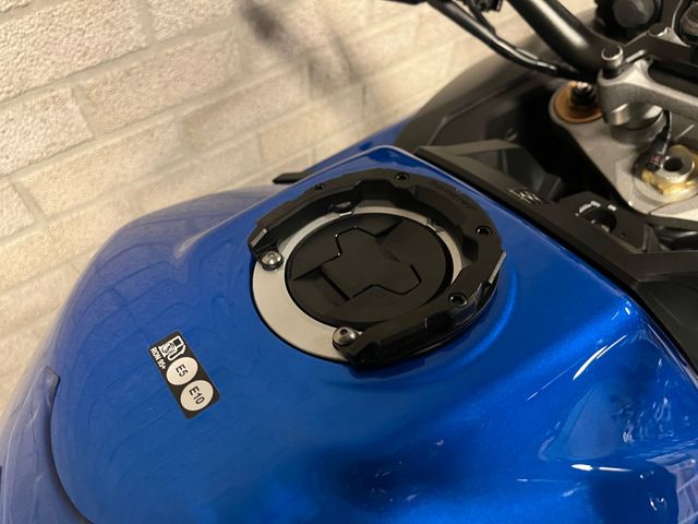 suzuki - gsx-s-1000-gt