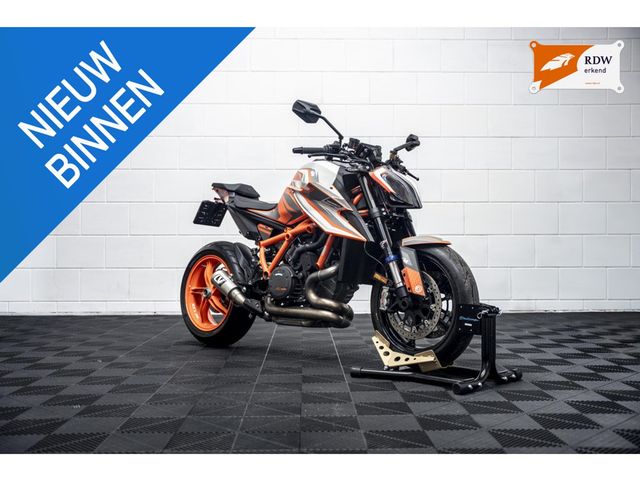 ktm - 1290-super-duke-r-evo