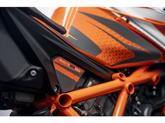 ktm - 1290-super-duke-r-evo