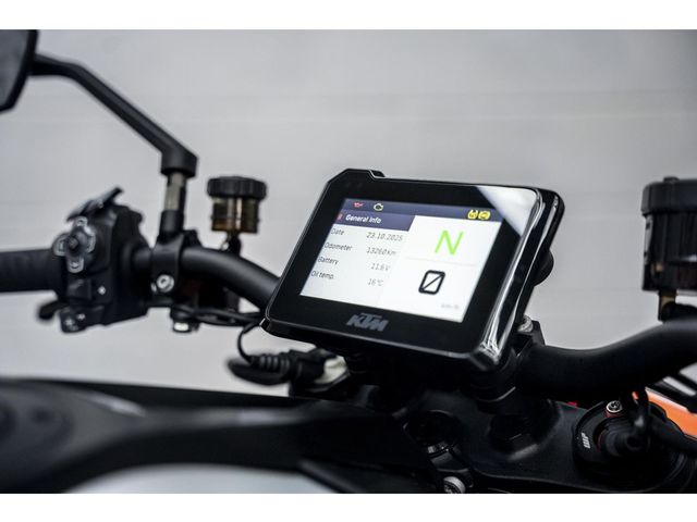 ktm - 1290-super-duke-r-evo