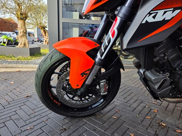 ktm - 1290-super-duke-r