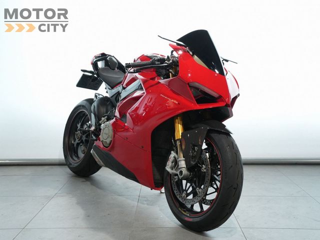ducati - panigale-v4-s