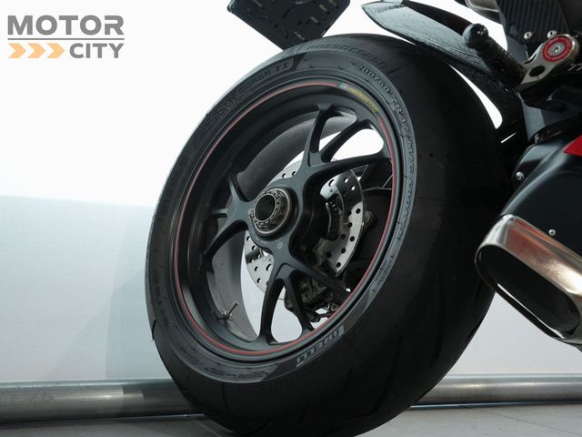 ducati - panigale-v4-s