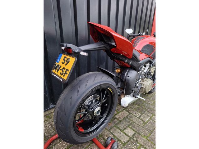 ducati - streetfighter-v4s