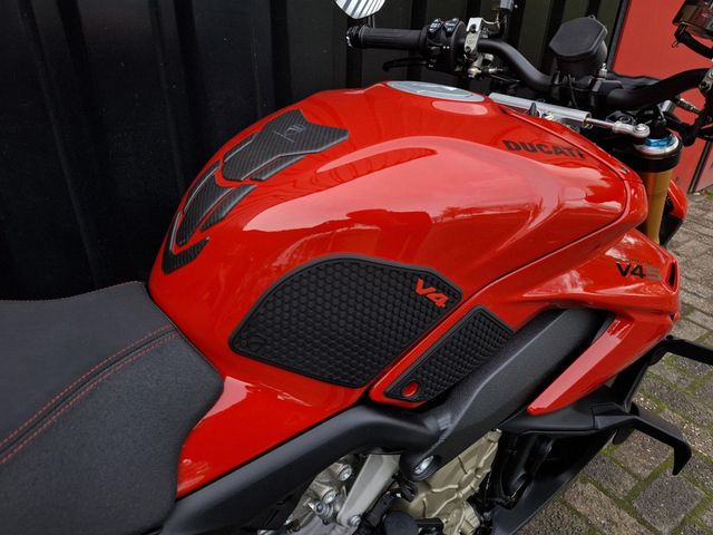ducati - streetfighter-v4s