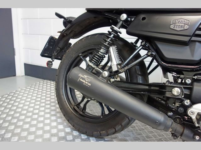 moto-guzzi - v-7-iii-stone