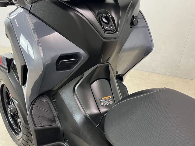 yamaha - tricity-300