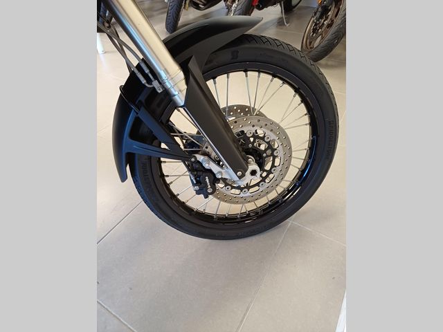 bmw - f-800-gs