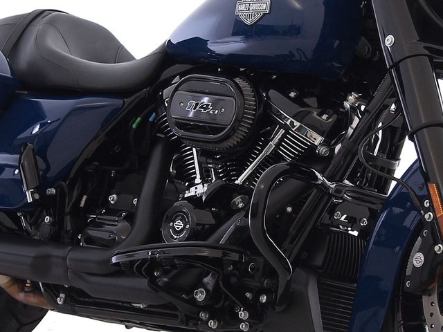 harley-davidson - roadking-special-114