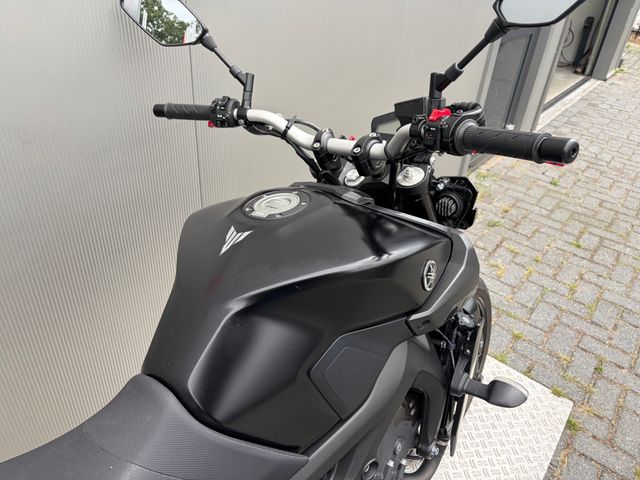yamaha - mt-09-abs