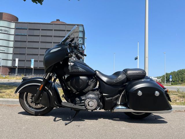 indian - chieftain-dark-horse