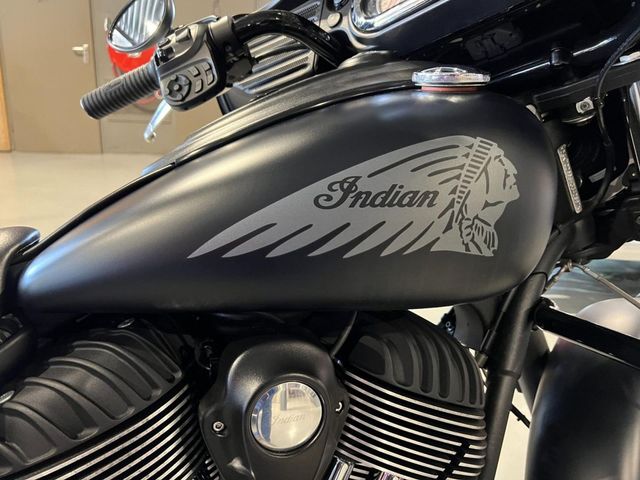 indian - chieftain-dark-horse