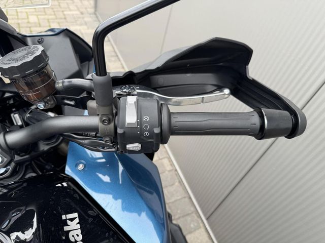 kawasaki - versys-1100-se