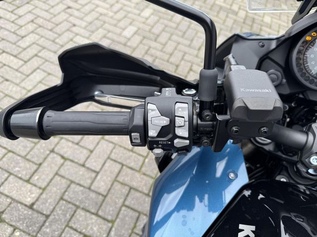 kawasaki - versys-1100-se