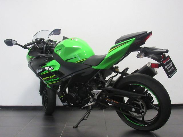 kawasaki - ninja-400