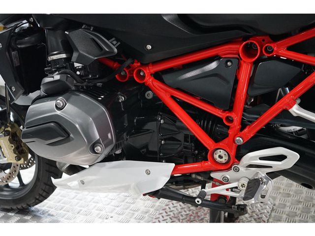 bmw - r-1200-r