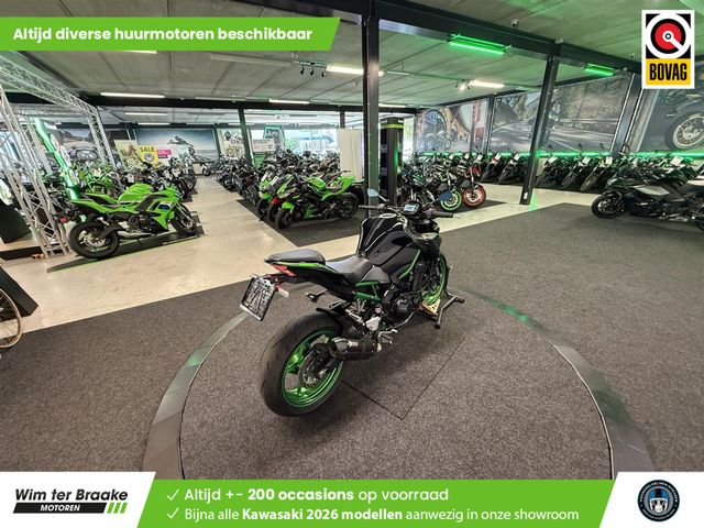 kawasaki - z900