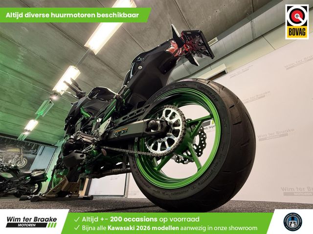 kawasaki - z900