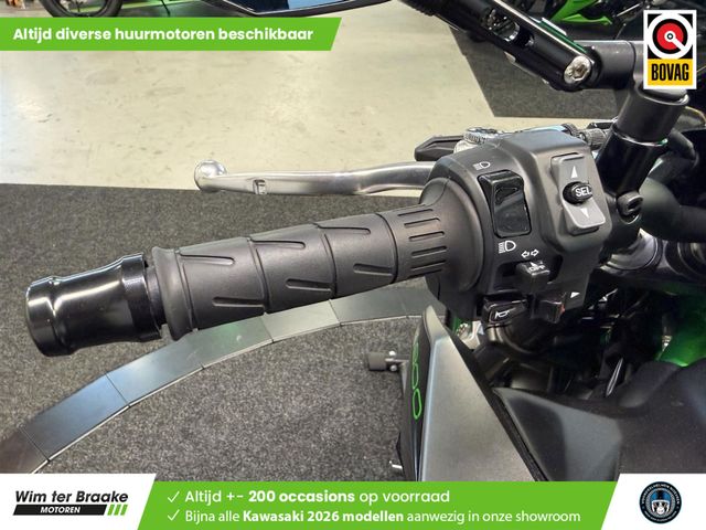 kawasaki - z900