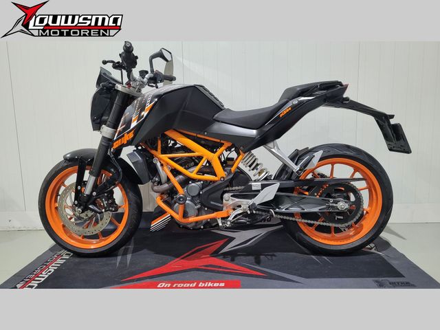 ktm - 390-duke-abs
