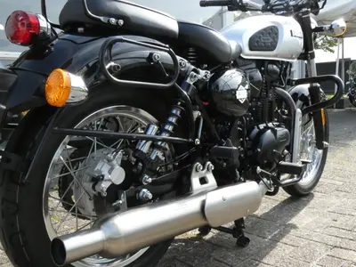 BENELLI IMPERIALE 400 – foto 4