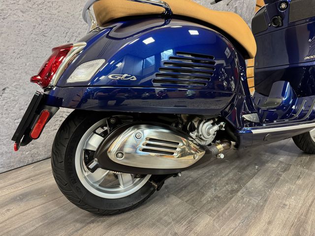 vespa - gts-300-hpe