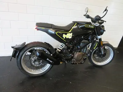 HUSQVARNA SVARTPILEN 401 – foto 3