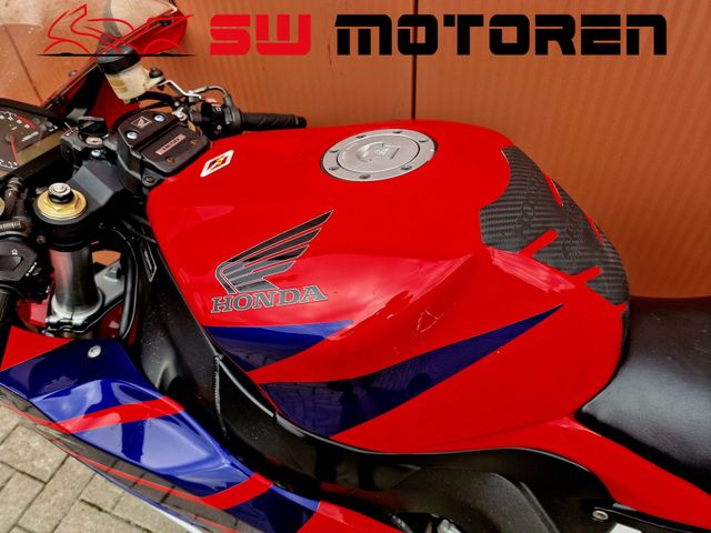 honda - cbr-1000-rr-fireblade