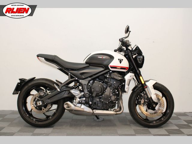 triumph - trident-660