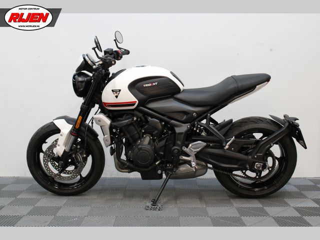 triumph - trident-660