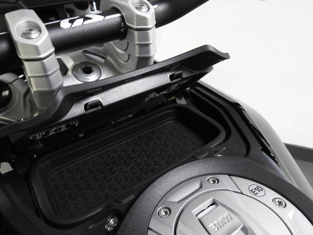 bmw - r-1300-gs