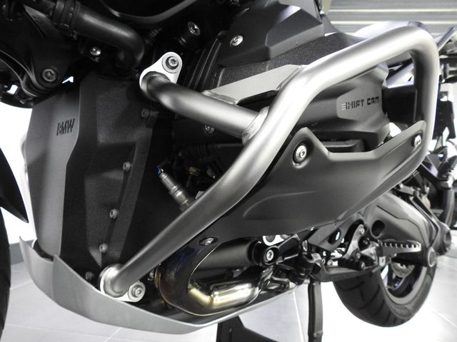 bmw - r-1300-gs