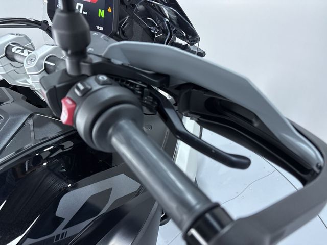 bmw - r-1300-gs