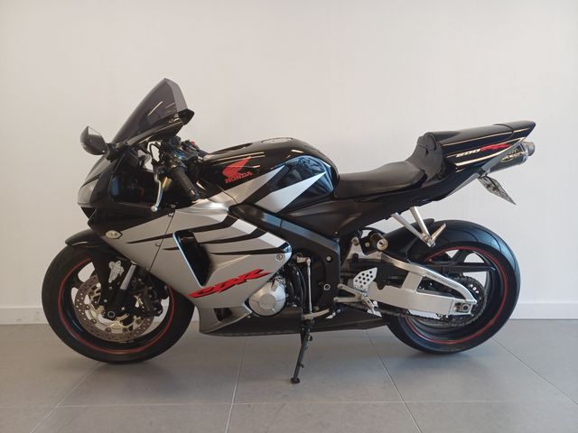 honda - cbr-600-rr